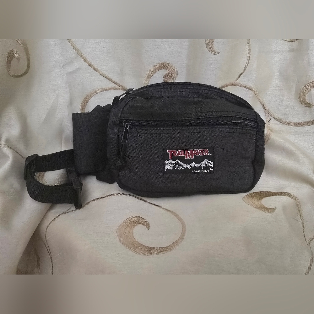 Vintage Trail maker Fanny Pack with 2 Pockets